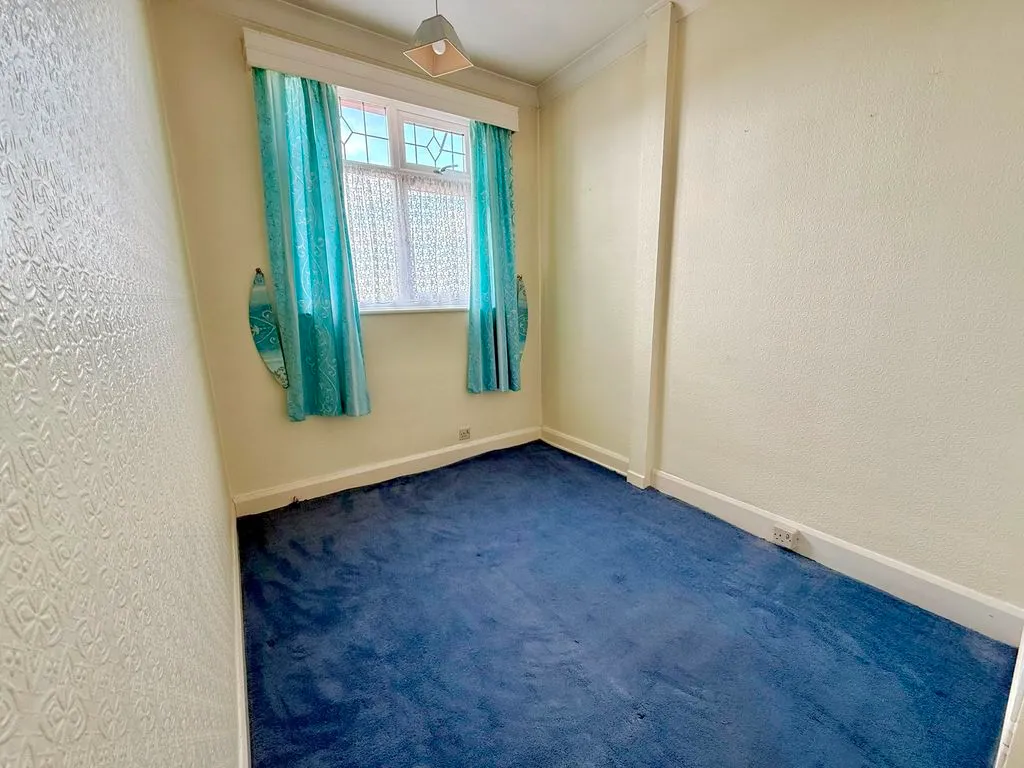 Neville Road, Luton LU3 2JG, photo 8
