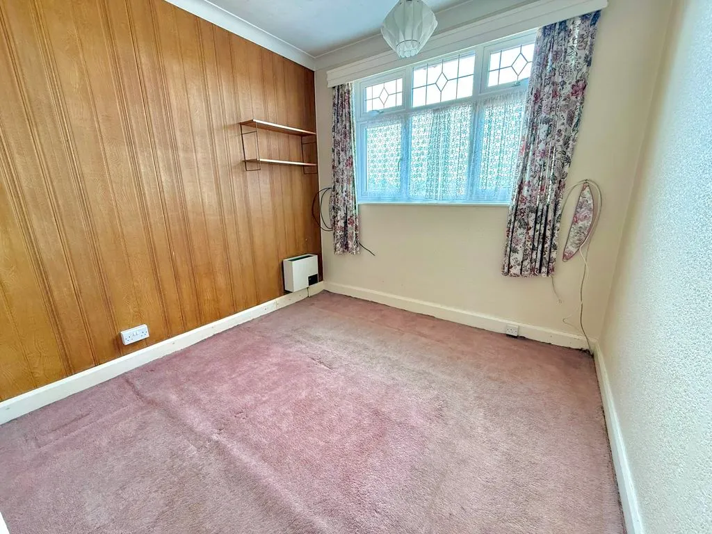 Neville Road, Luton LU3 2JG, photo 7