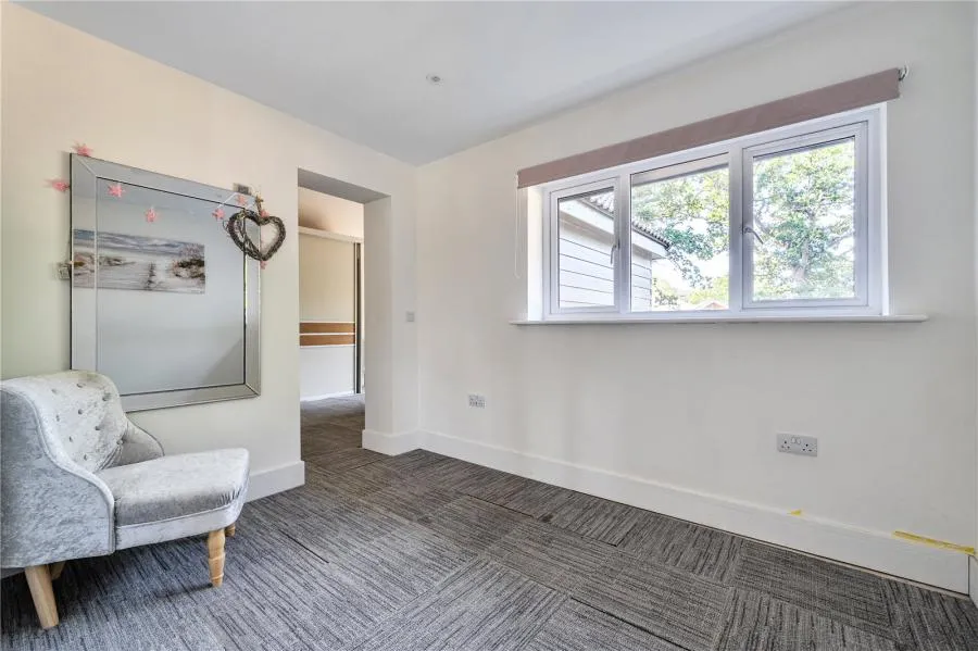 Woodland Crescent, Bracknell, RG42, photo 16