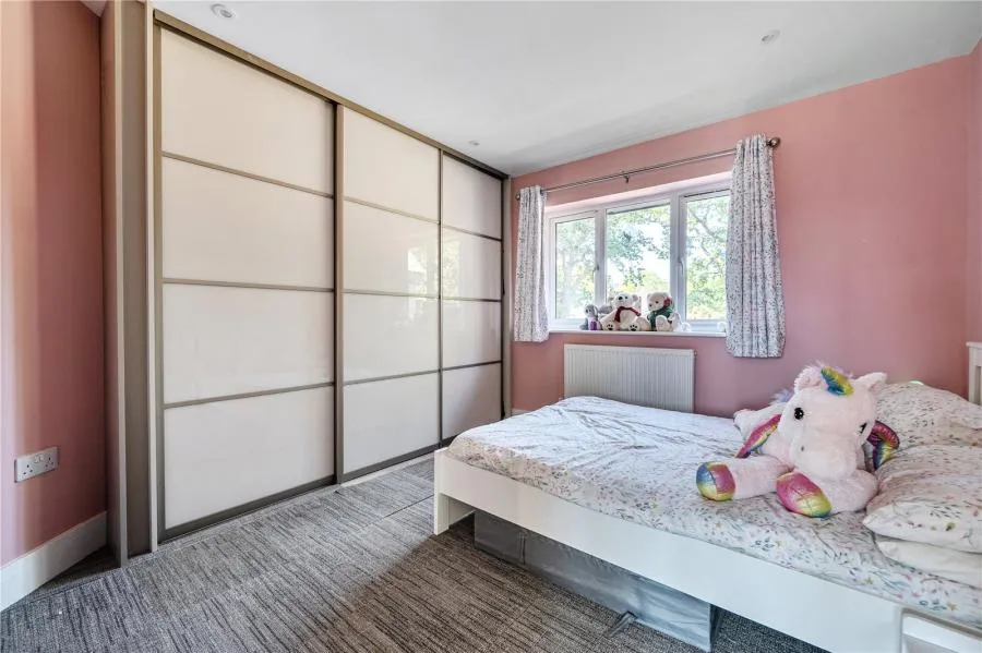 Woodland Crescent, Bracknell, RG42, photo 13