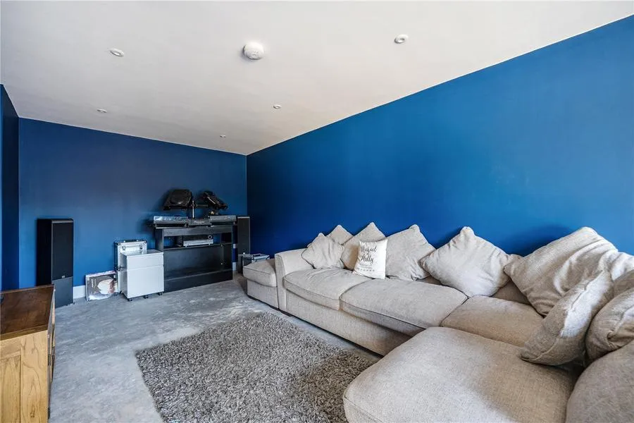 Woodland Crescent, Bracknell, RG42, photo 5