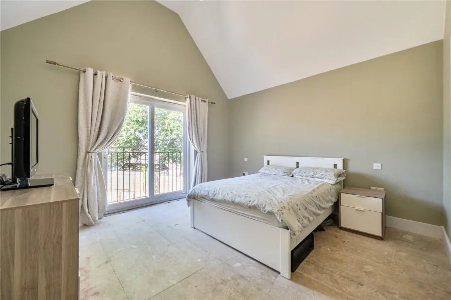 Woodland Crescent, Bracknell, RG42, photo 9
