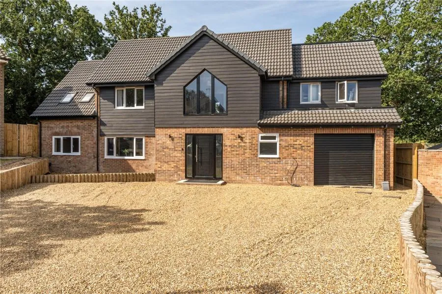 5 bed house for sale, Woodland Crescent, Bracknell, RG42