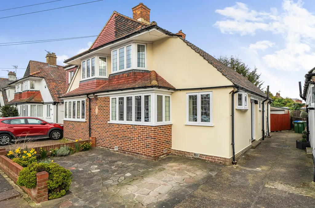 3 bed house for sale — Crombie Road, Sidcup, DA15 8AT