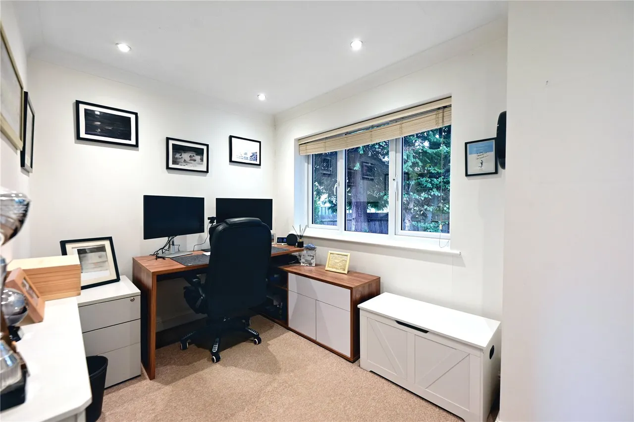 Albert Street, Fleet, GU51, photo 13