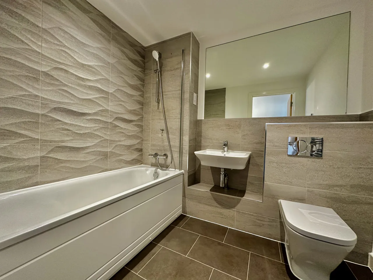 Flat 8, Argo House, Milton Keynes, 34 Atlas Way, MK10 9UF, photo 18