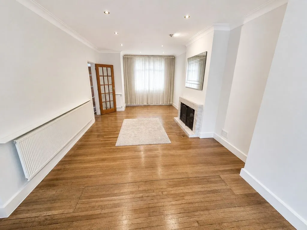 Cavendish Drive, Edgware HA8 7NS, photo 7