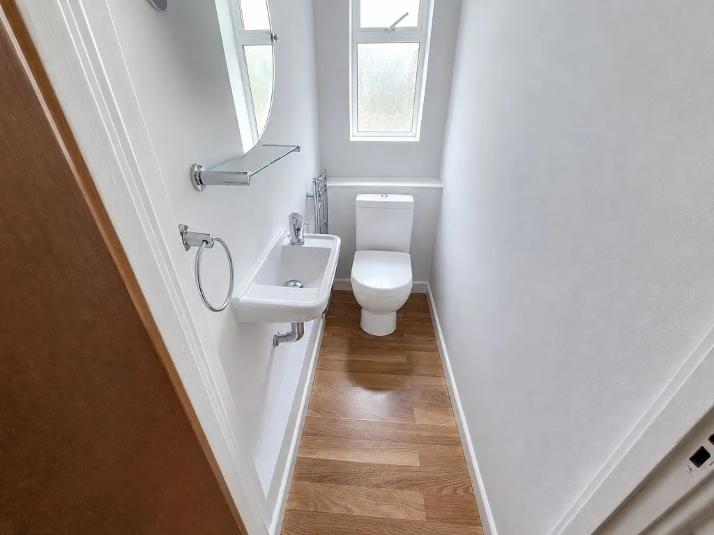 Cavendish Drive, Edgware HA8 7NS, photo 9