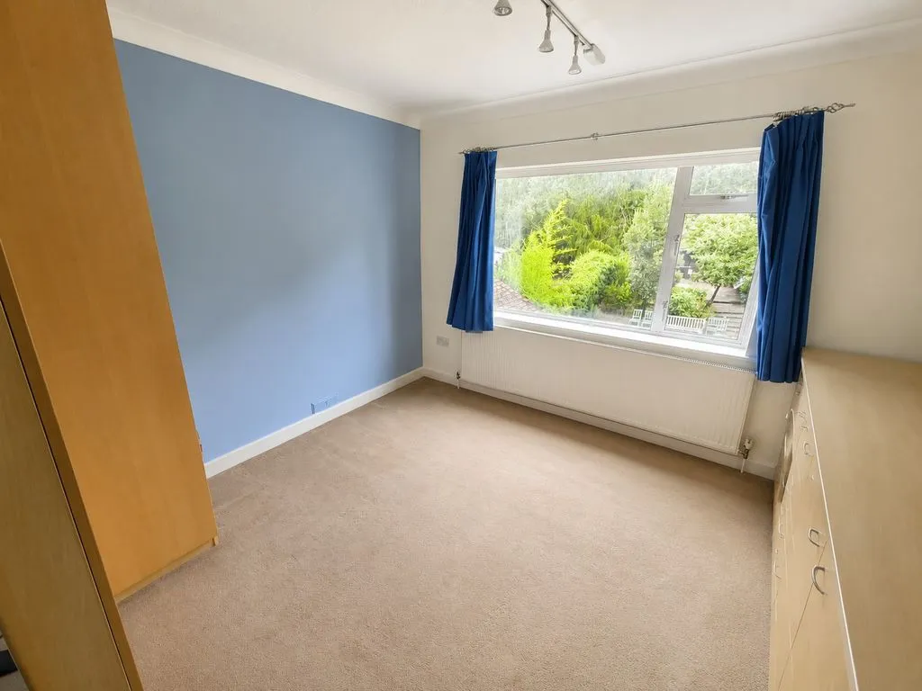 Cavendish Drive, Edgware HA8 7NS, photo 12