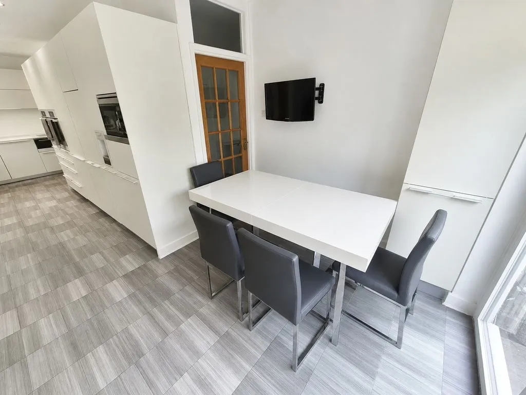 Cavendish Drive, Edgware HA8 7NS, photo 5