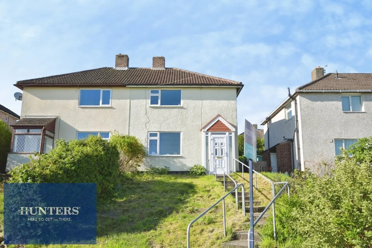 2 bed house for sale — Roecar Close, Old Whittington, Chesterfield, S41 9PN
