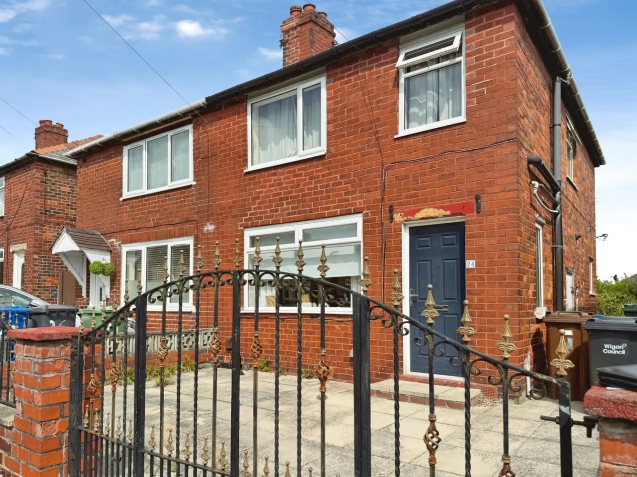 3 bed house for sale — Laxey Crescent, Leigh