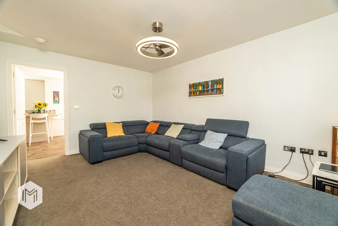 Hollins Drive, Bolton, BL2 1DH, photo 3