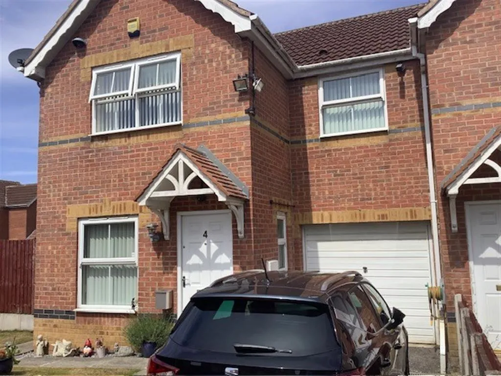 3 bed house for sale — Portree Drive, Buttershaw, Bradford