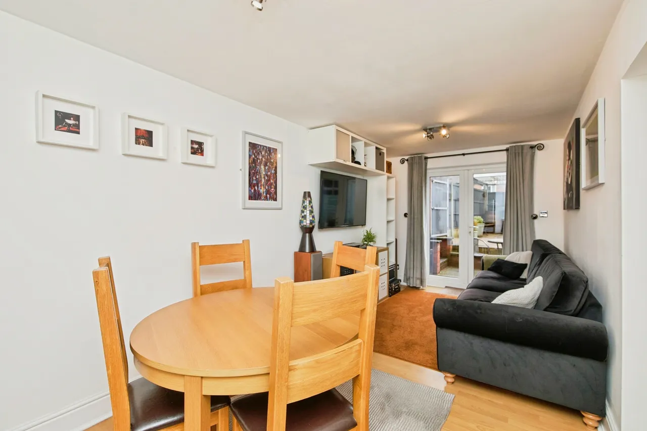 Borrowfield Road, Derby, photo 6