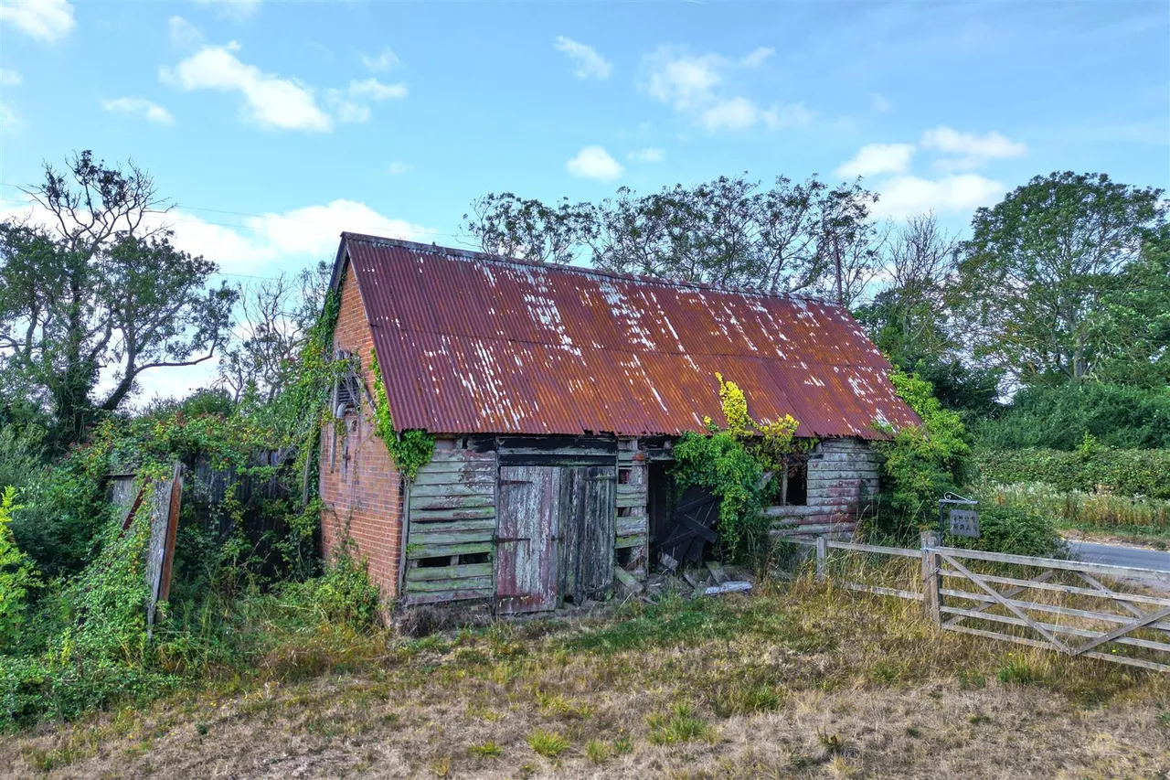 Southwell Road, Stoven, NR34, photo 8