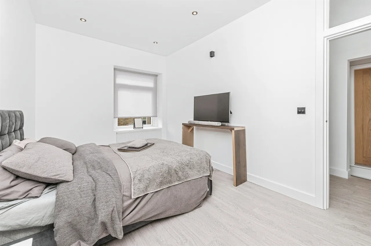 Thomas Street, BRIGHOUSE, photo 9