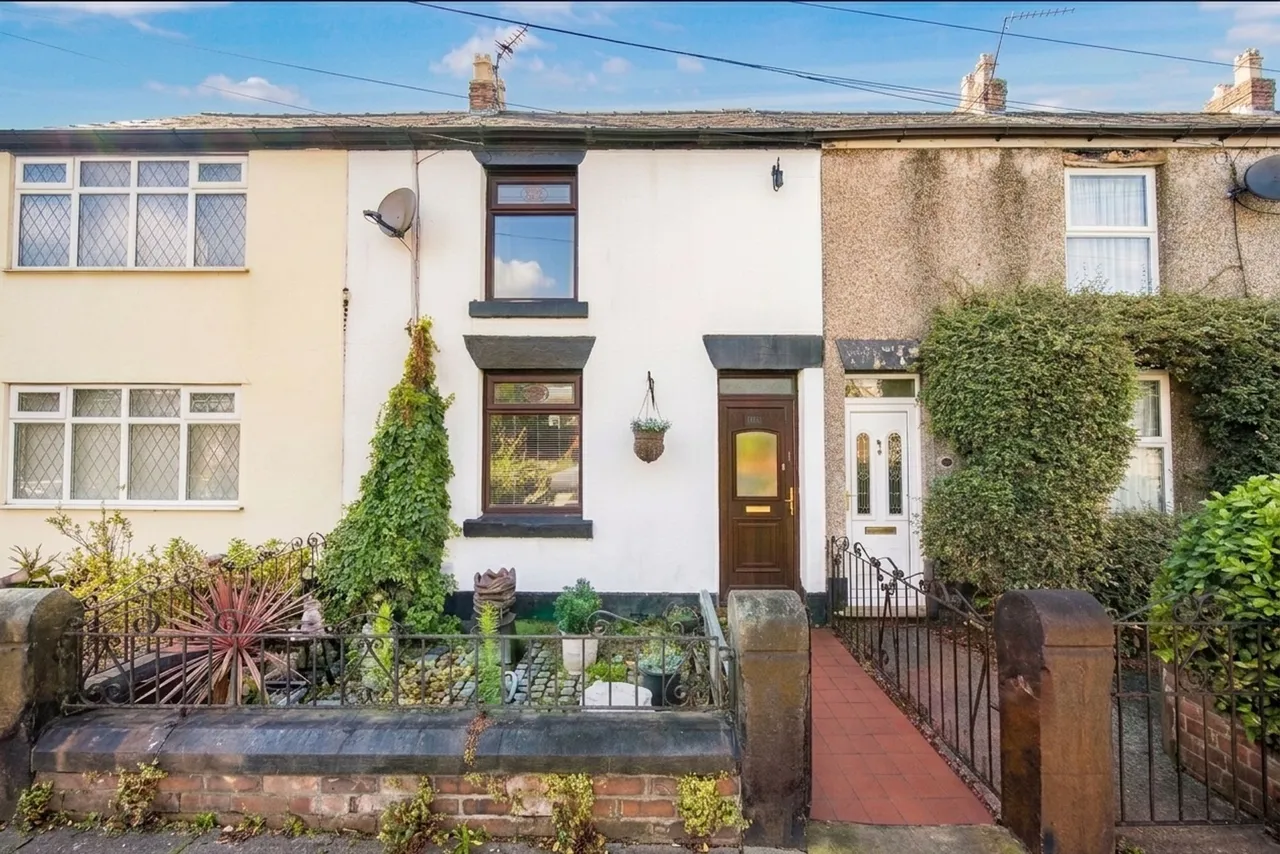 2 bed house for sale, Liverpool Road, Aughton, L39