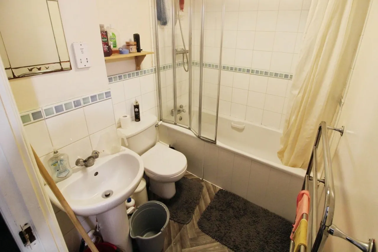 Redbourne Drive, Thamesmead, photo 10