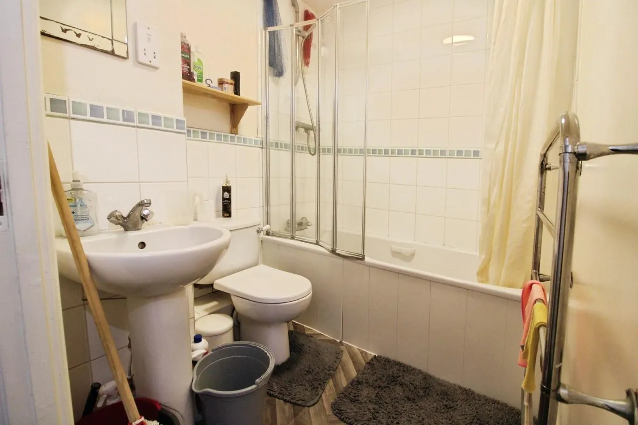 Redbourne Drive, Thamesmead, photo 9