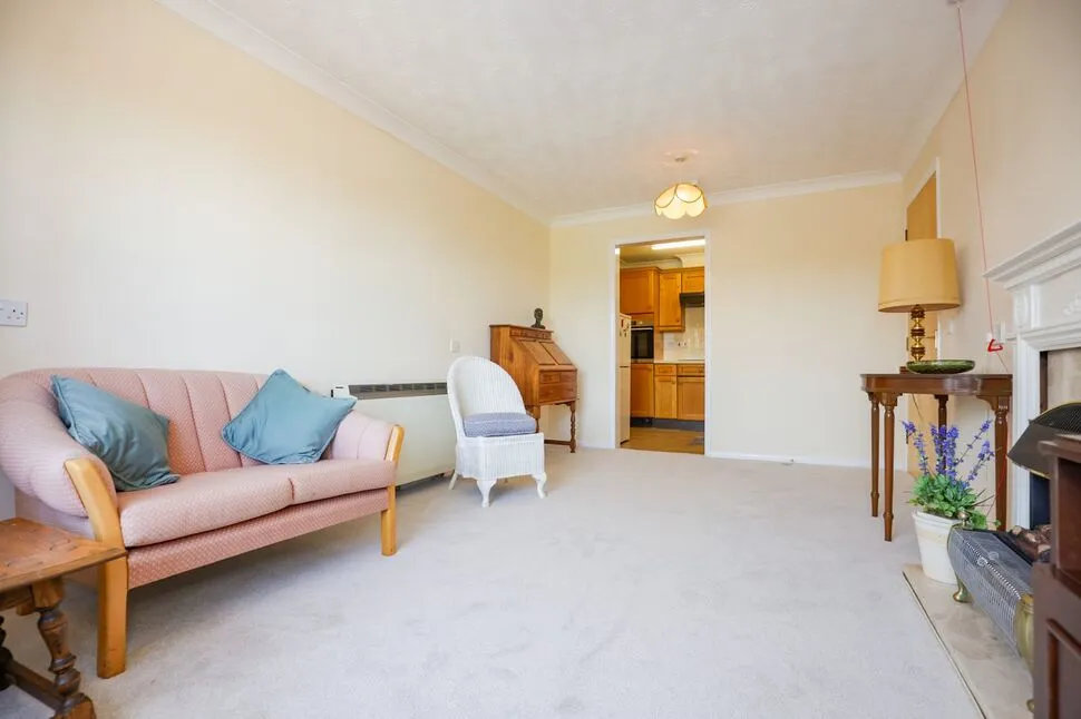 Ashdene Gardens, Kenilworth, Warwickshire, CV8, photo 2