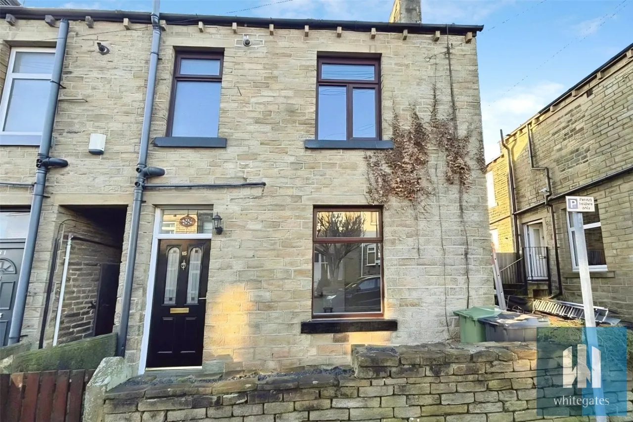 2 bed house to rent, Wellington Street, Lindley, HD3