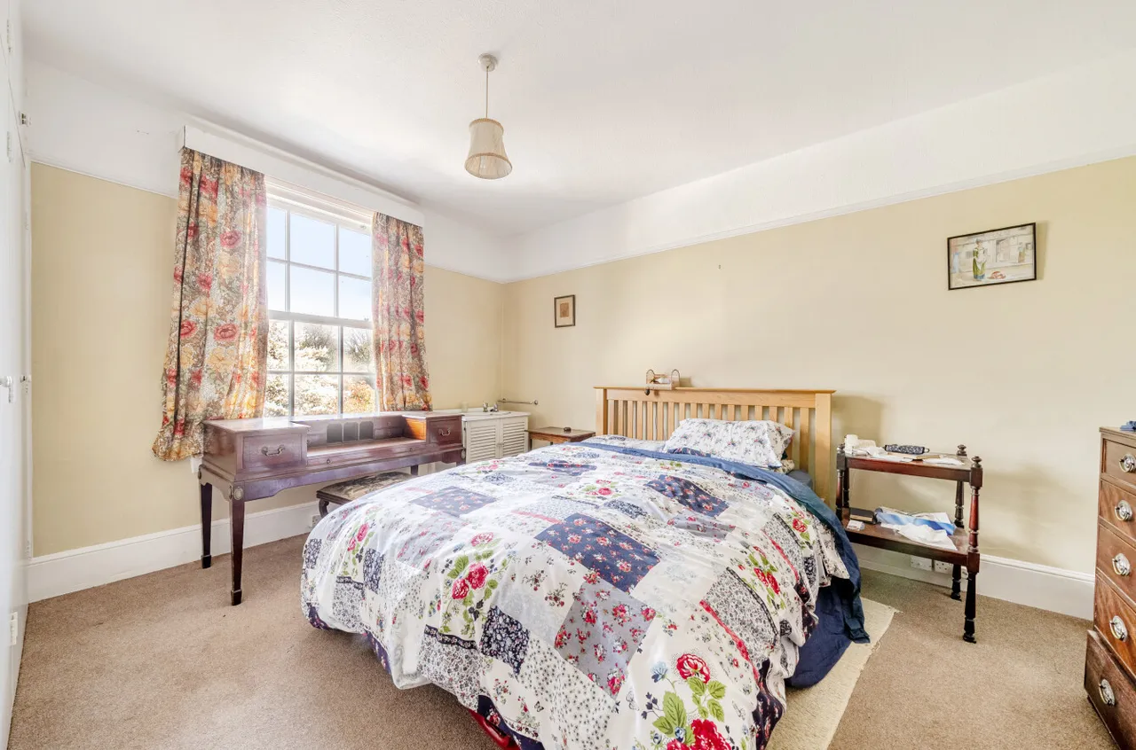 High Street, Bramley, GU5, photo 10