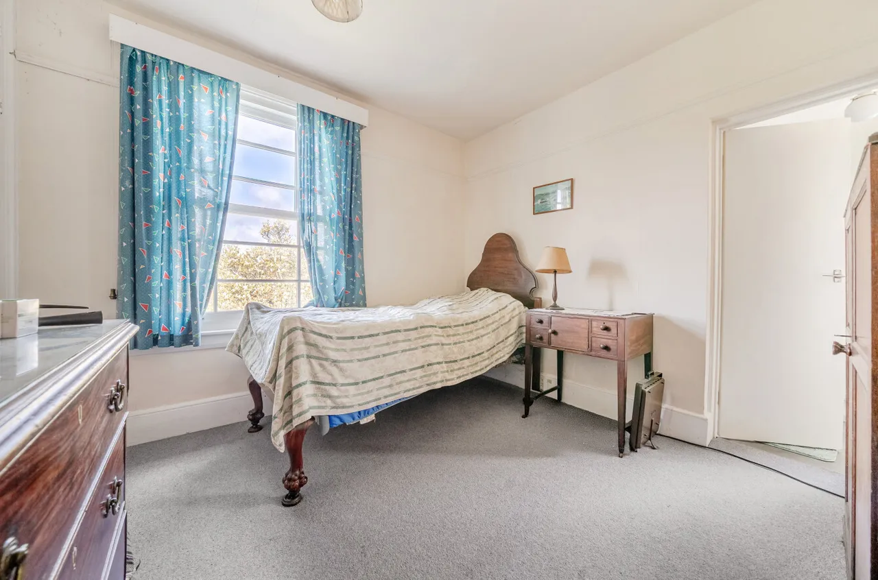 High Street, Bramley, GU5, photo 12