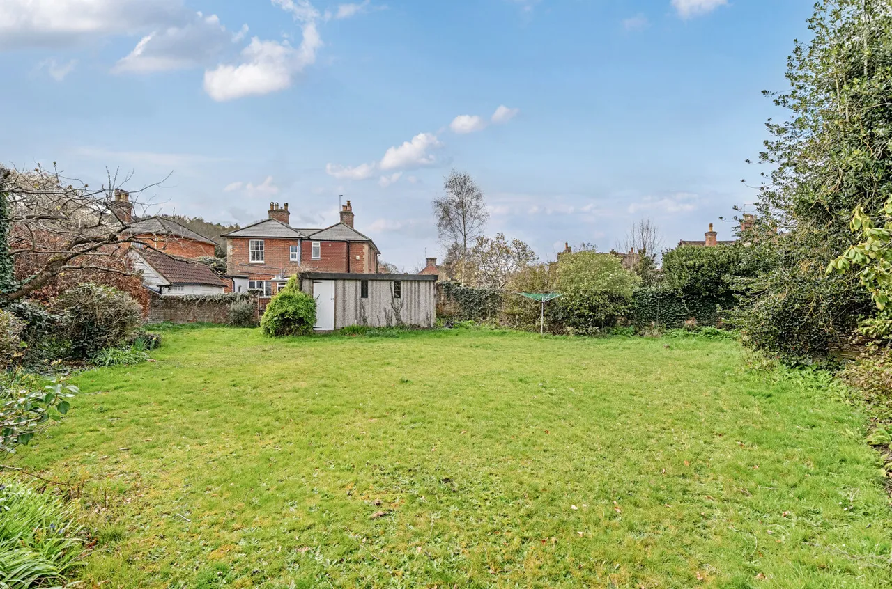 High Street, Bramley, GU5, photo 15
