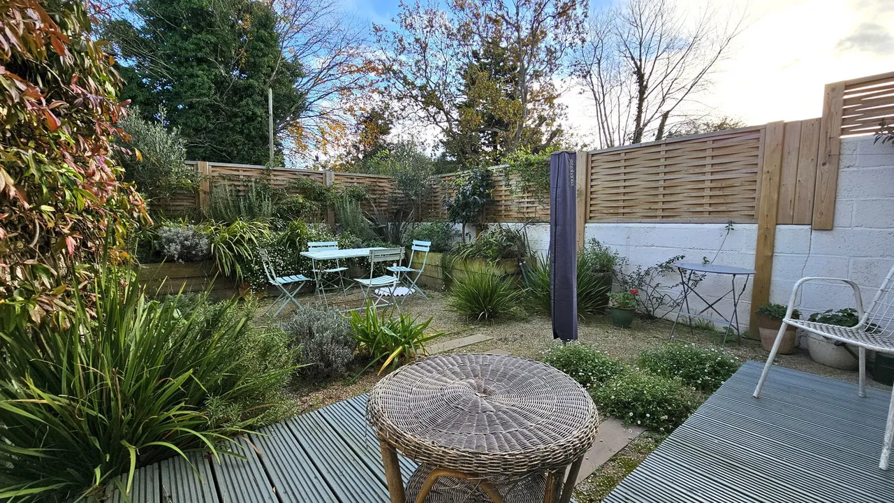 Driftwood House College Road Deal, photo 2