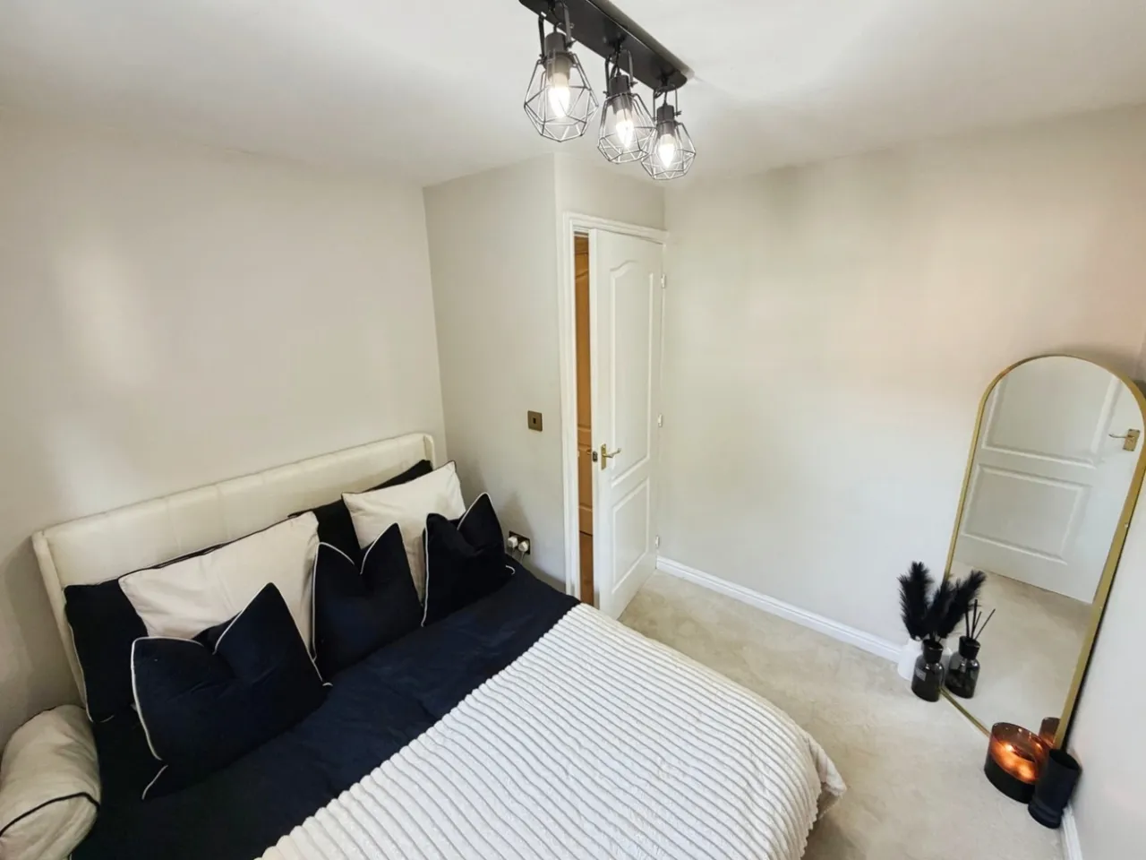 Foxdene, Little Sutton, CH66, photo 40