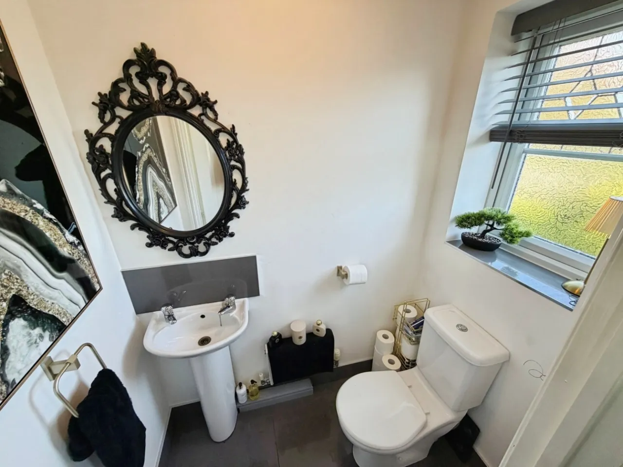 Foxdene, Little Sutton, CH66, photo 4