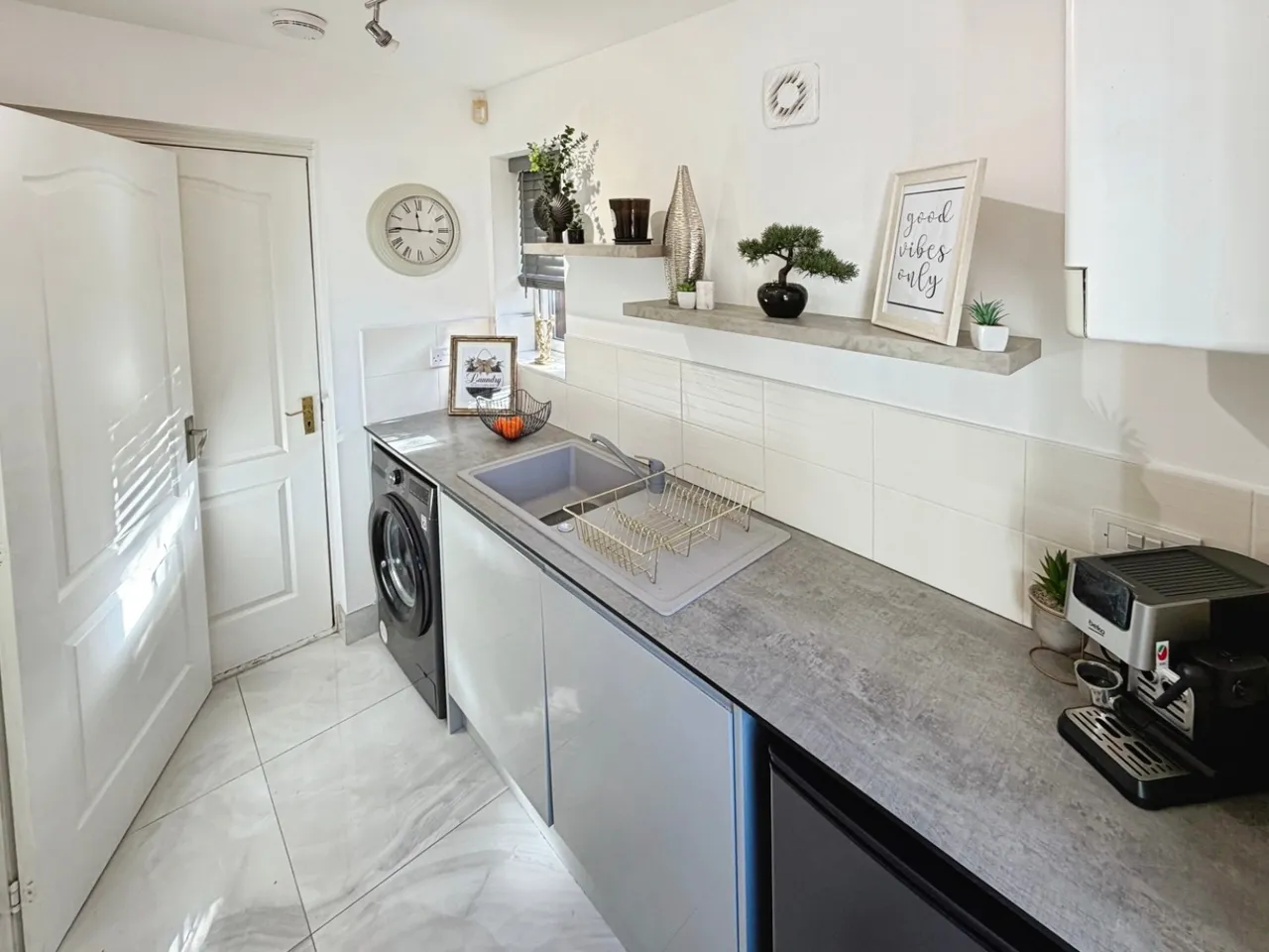 Foxdene, Little Sutton, CH66, photo 20