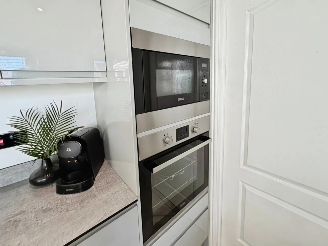 Foxdene, Little Sutton, CH66, photo 14
