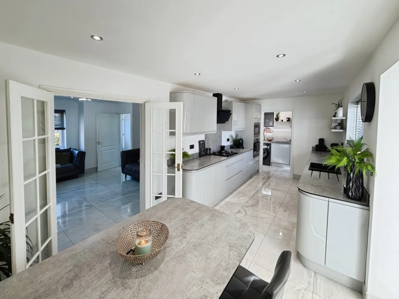 Foxdene, Little Sutton, CH66, photo 16