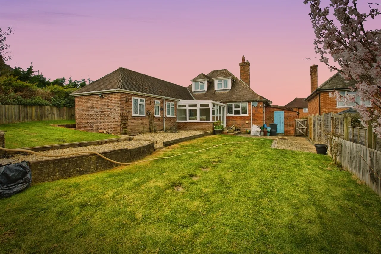 4 bed house for sale — Furland Road, Crewkerne