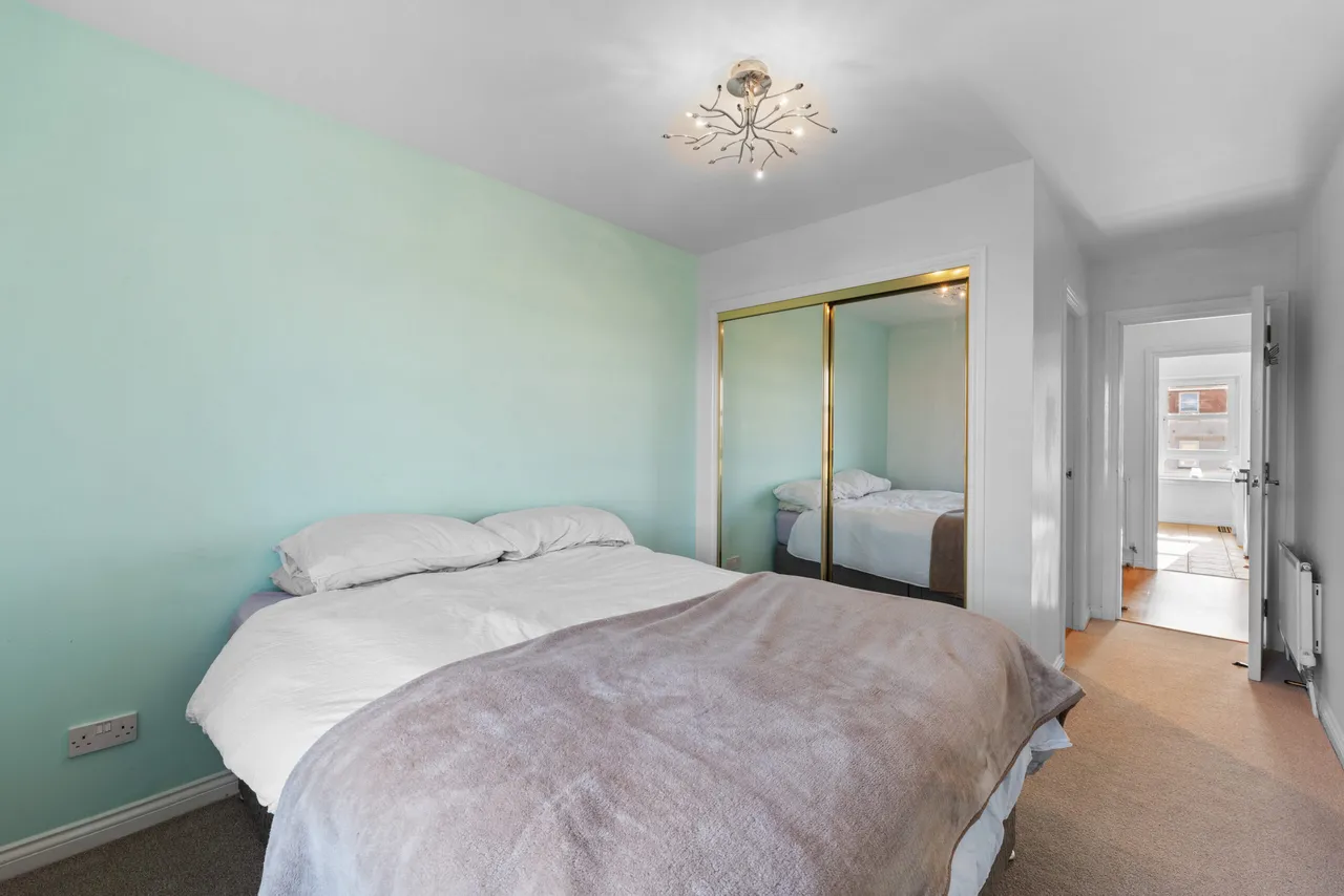 2/1, 14 Old Castle Gardens, Cathcart, G44 4SR, photo 7