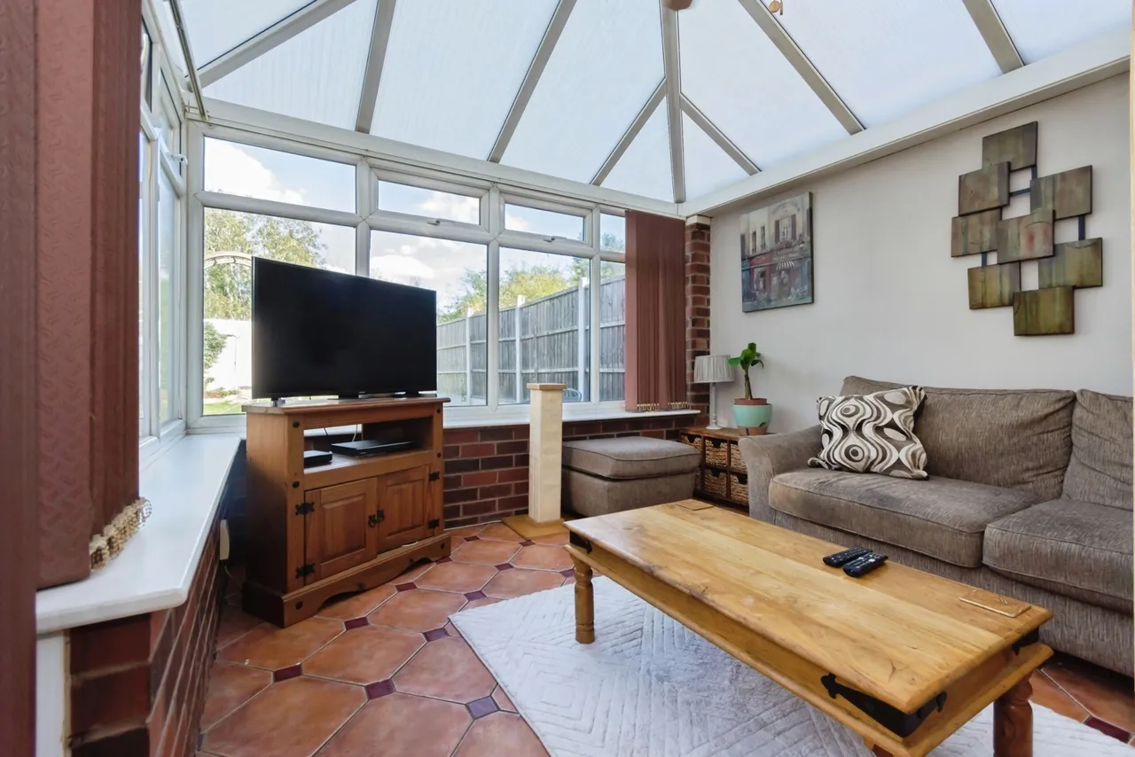 Warwick Road, Acocks Green, B27, photo 9