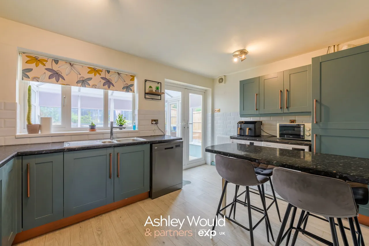 Pevensey Close, Tividale, Oldbury, B69, photo 4