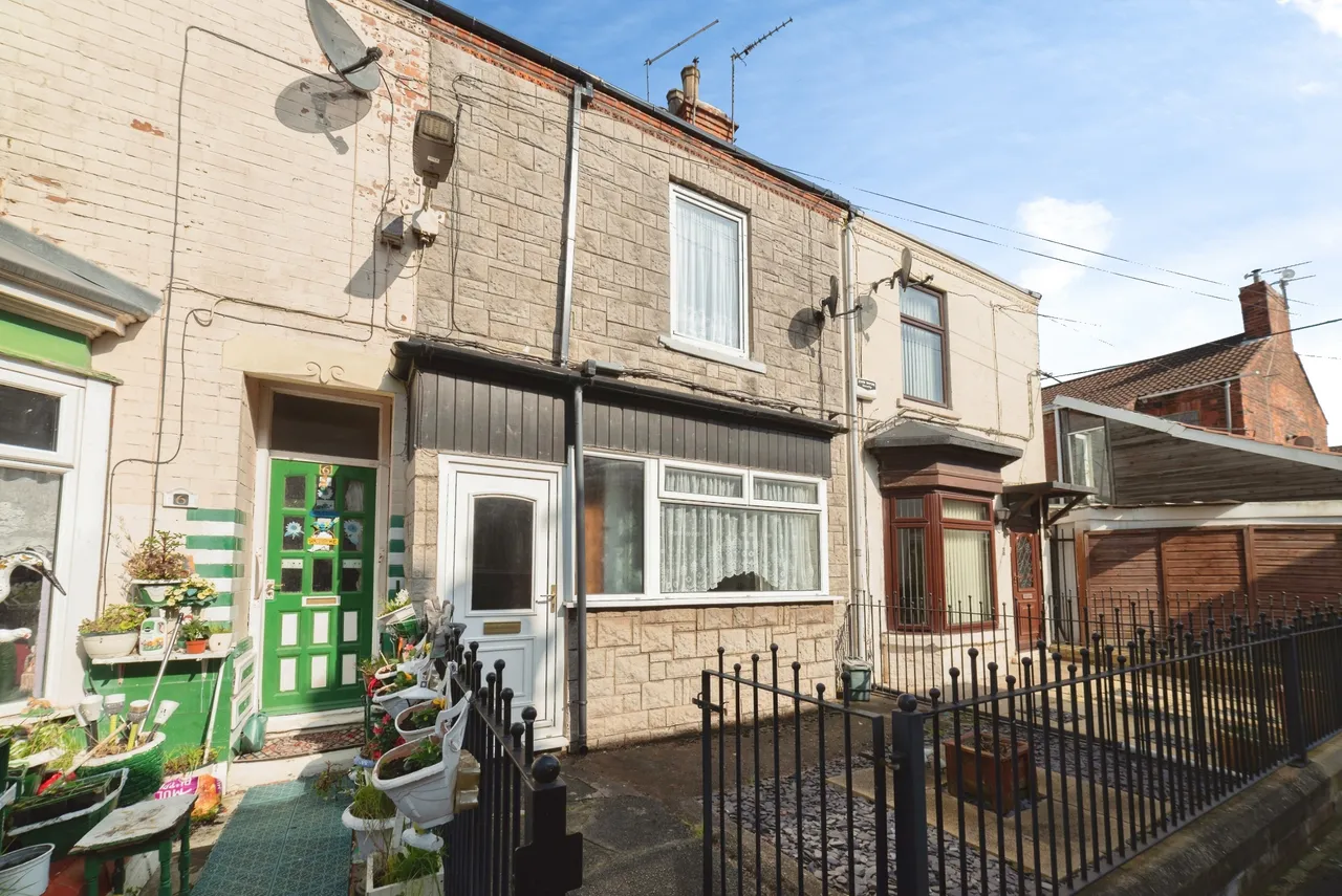 2 bed house for sale — New Bridge Road, Hull