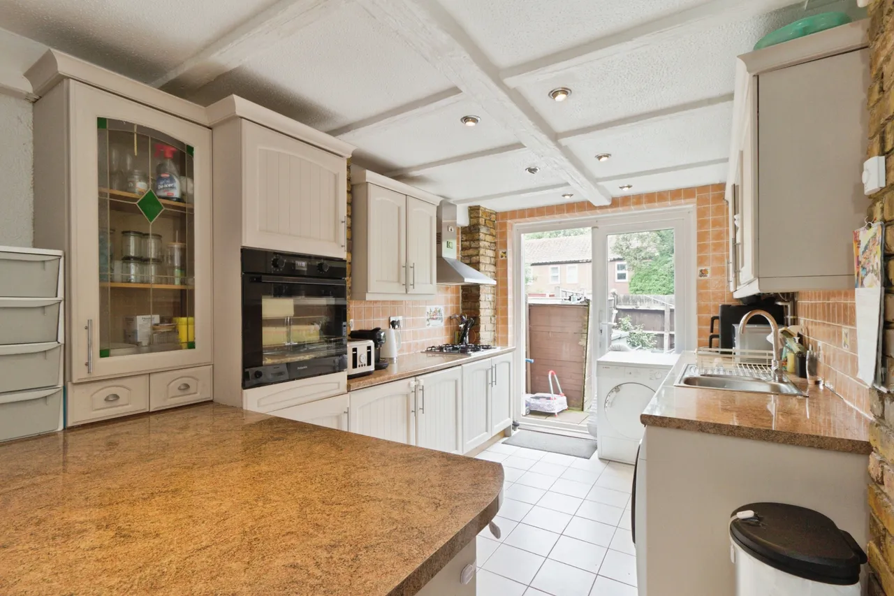 Woolf Close, Thamesmead, photo 4