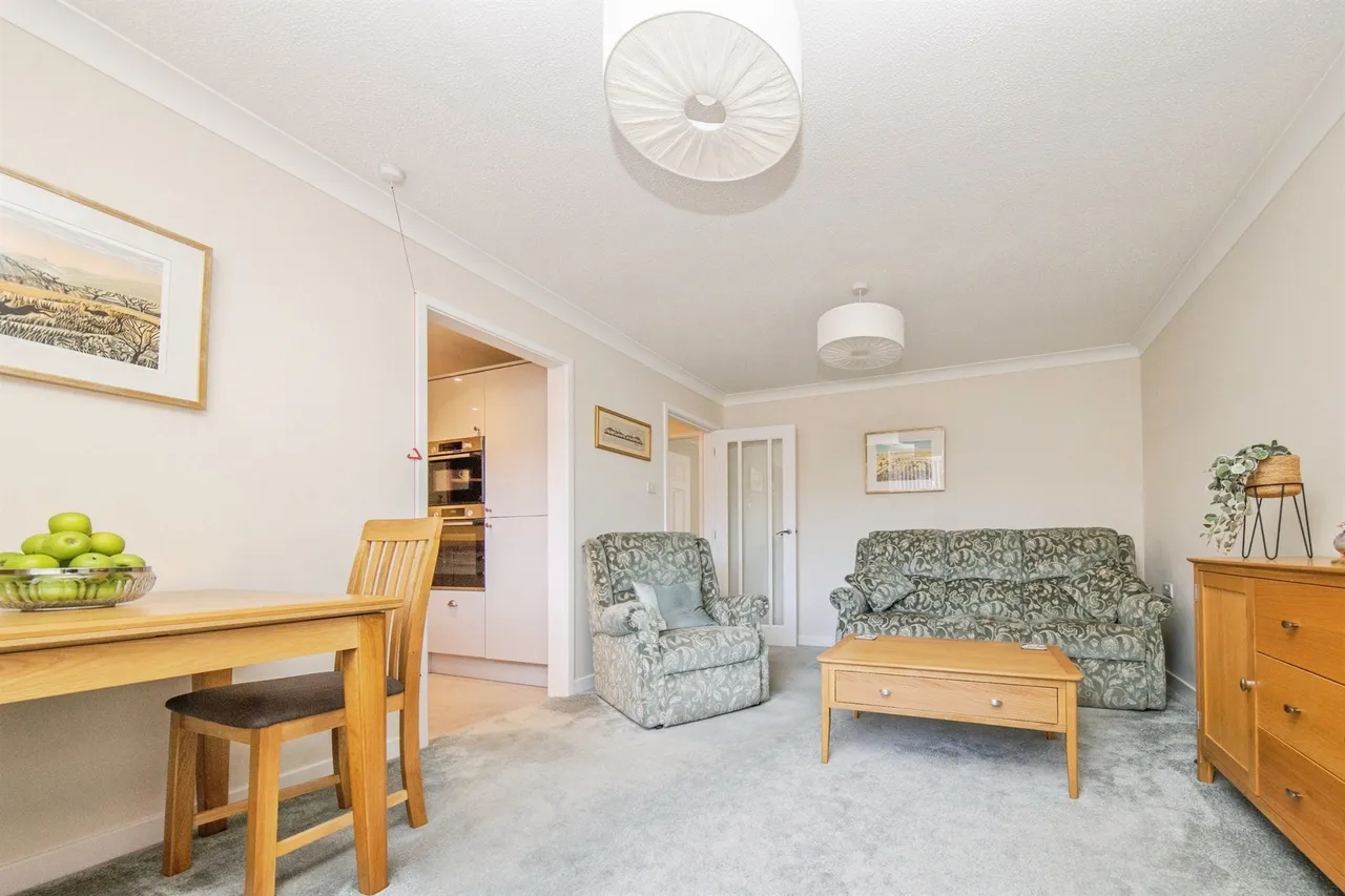 Weavers Court, Sudbury, photo 8