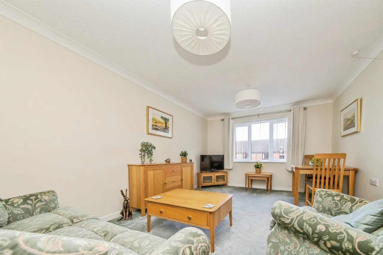 Weavers Court, Sudbury, photo 10