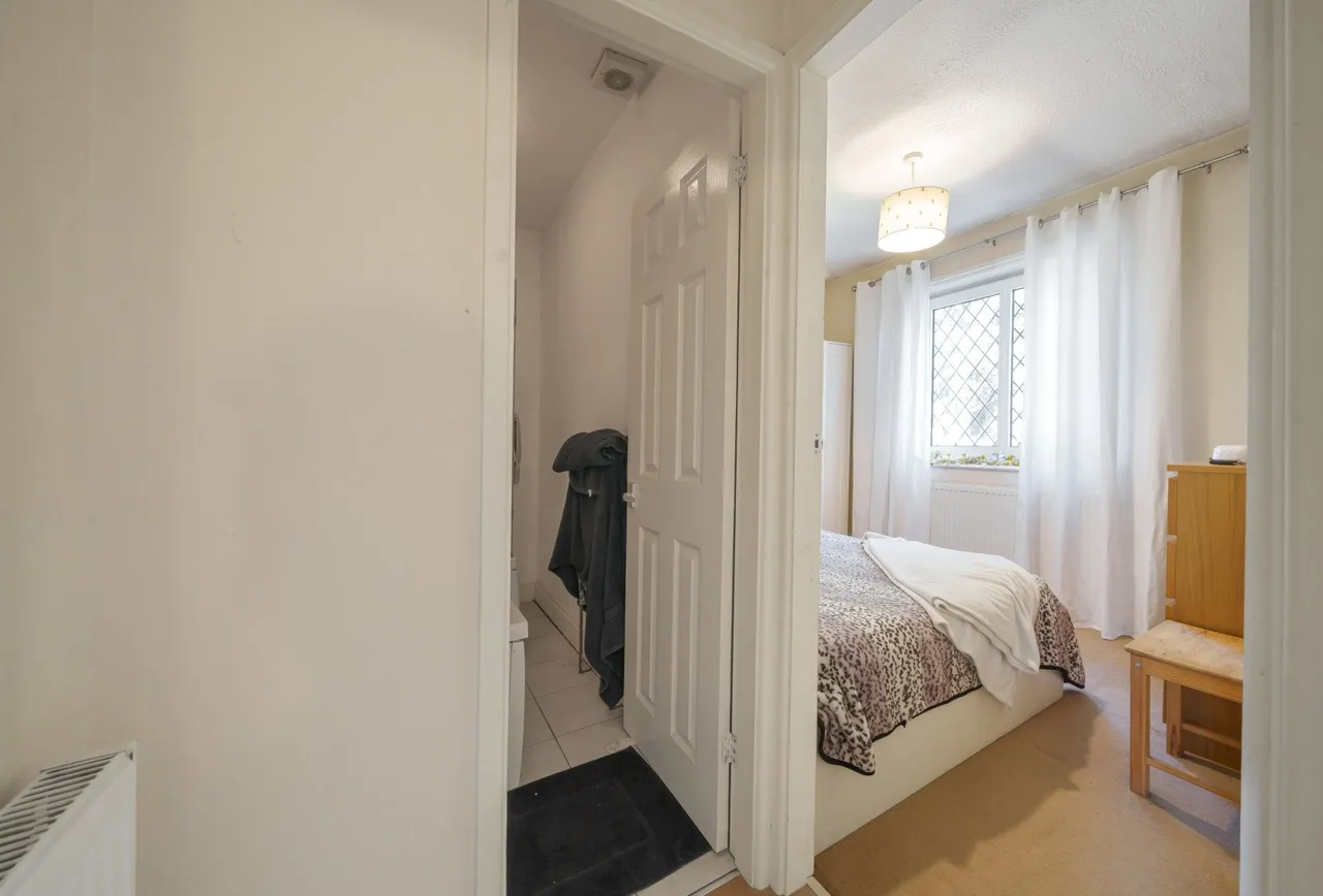 Ashtree Avenue, Mitcham, CR4 3DR, photo 11