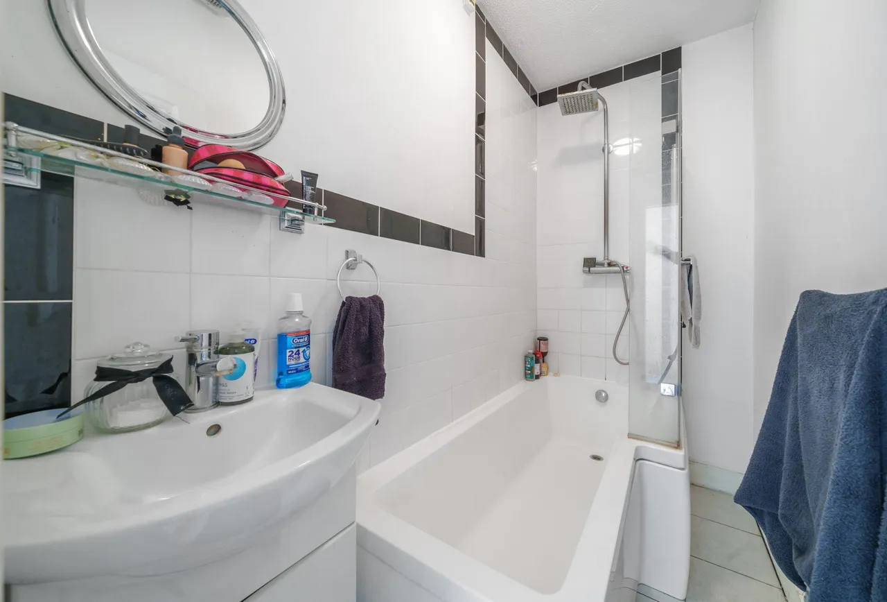 Ashtree Avenue, Mitcham, CR4 3DR, photo 9