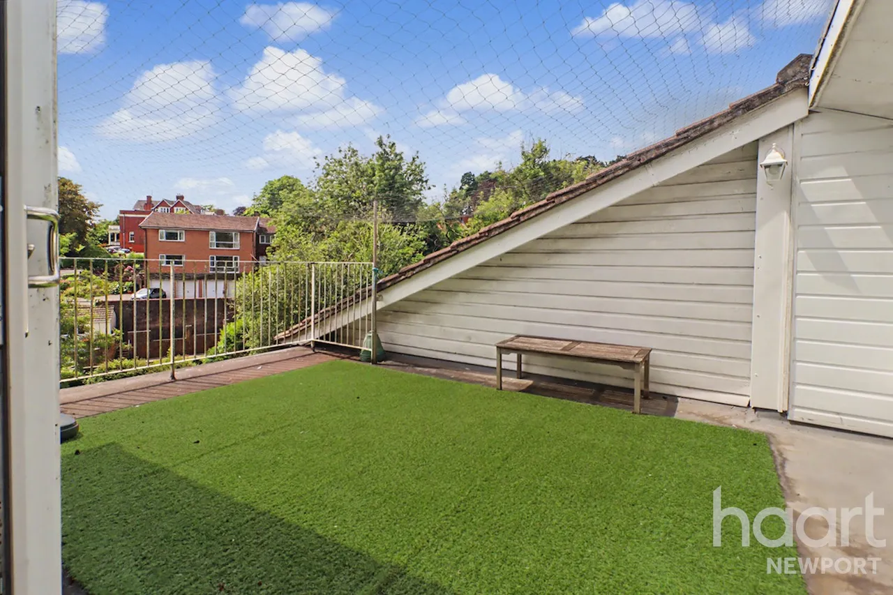 Stow Park Crescent, Newport, NP20, photo 8