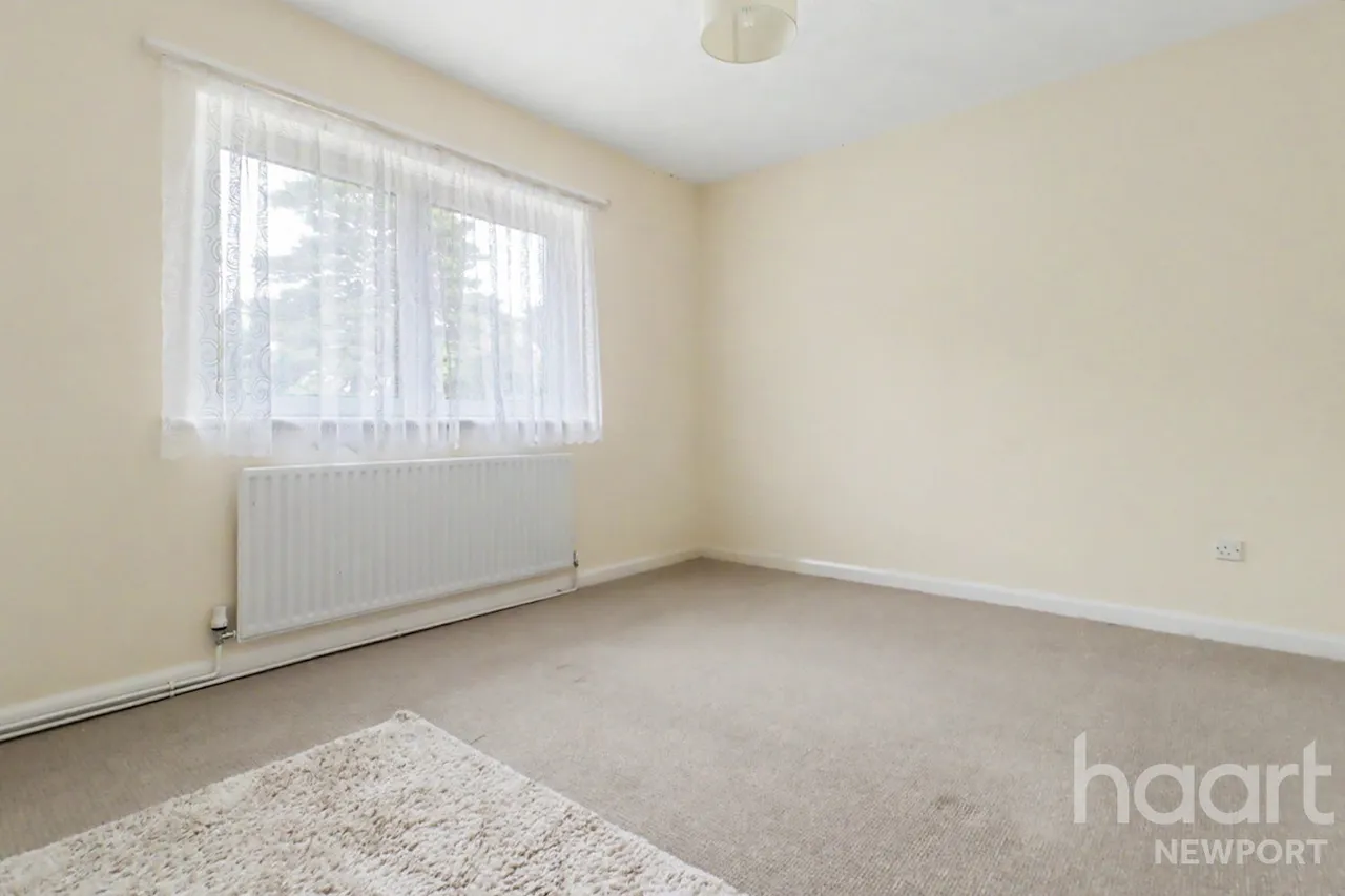 Stow Park Crescent, Newport, NP20, photo 11