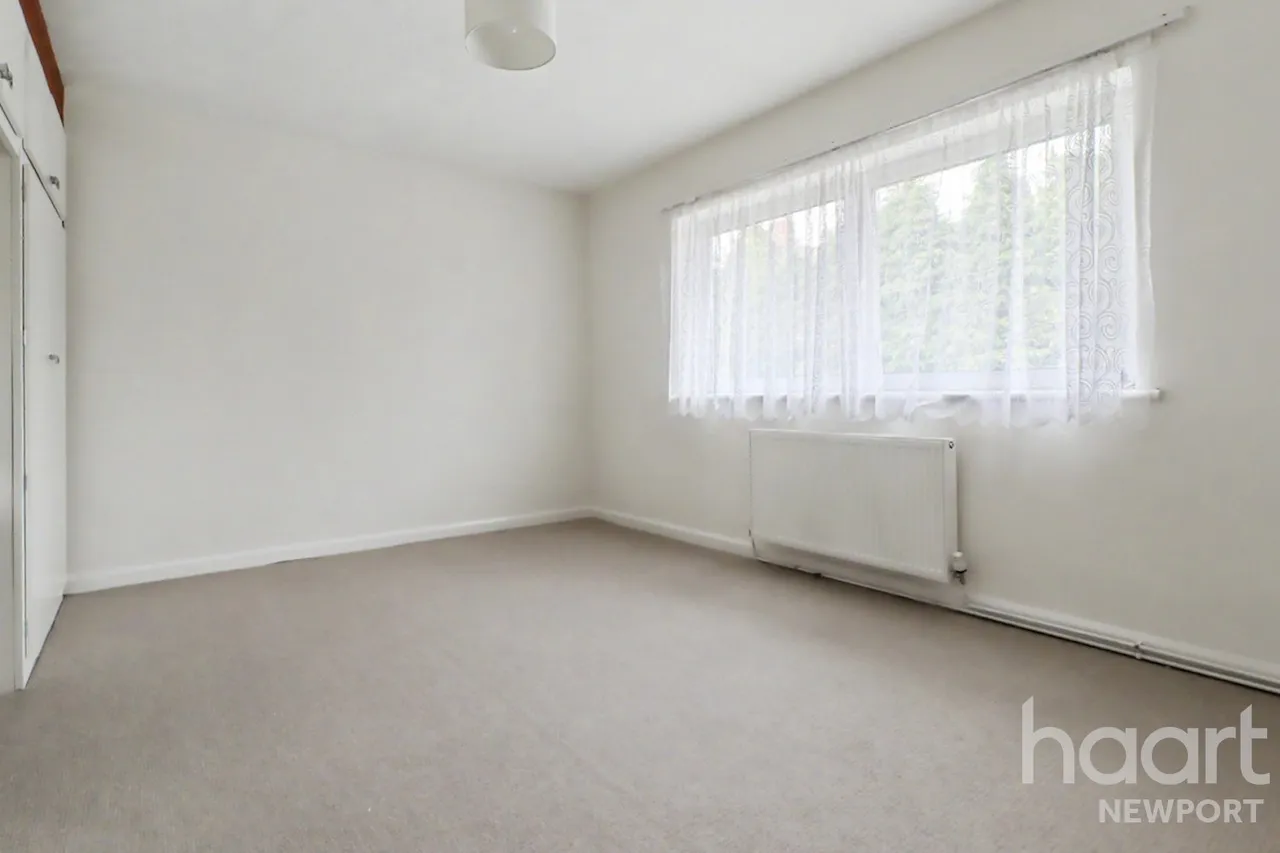 Stow Park Crescent, Newport, NP20, photo 13
