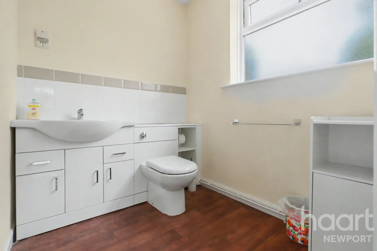 Stow Park Crescent, Newport, NP20, photo 18