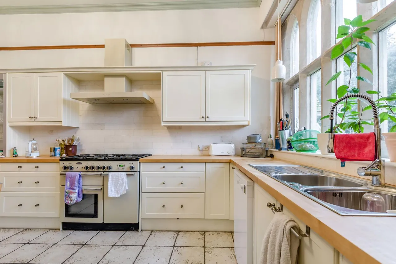 Church Road, Caldicot, NP26, photo 9